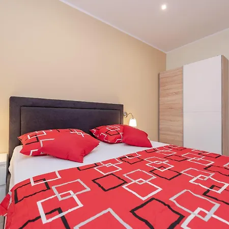 & Heated Pool 1 Apartment