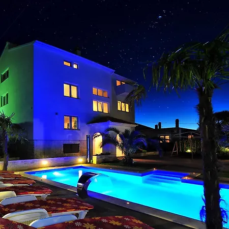 & Heated Pool 1
