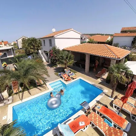& Heated Pool 1